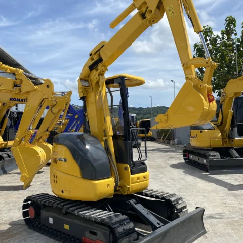 Komatsu PC30UU-3 11910 Import Ex.Japan - Gambar 2