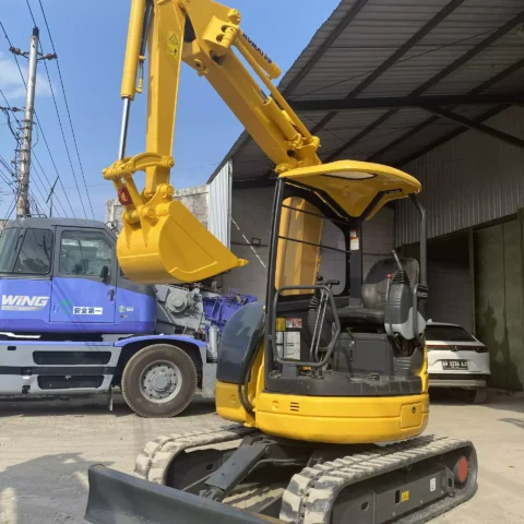 Komatsu PC30UU-3 14090 Import Ex.Japan - Gambar 2